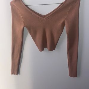Brown cropped long sleeve shirt!!